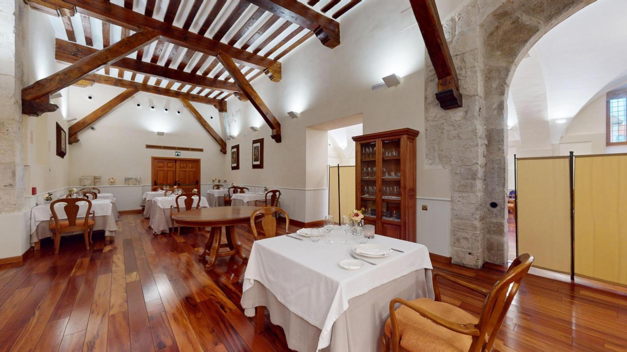 Azz Penafiel Las Claras Hotel & Spa エクステリア 写真
