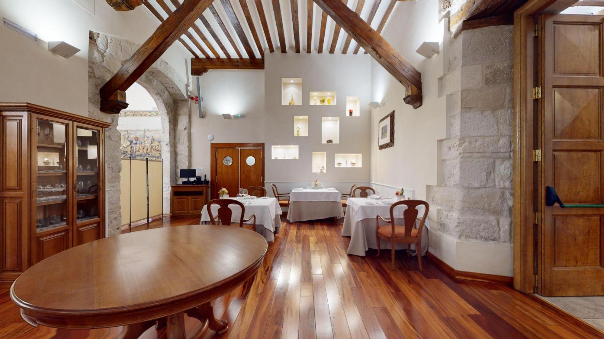 Azz Penafiel Las Claras Hotel & Spa エクステリア 写真