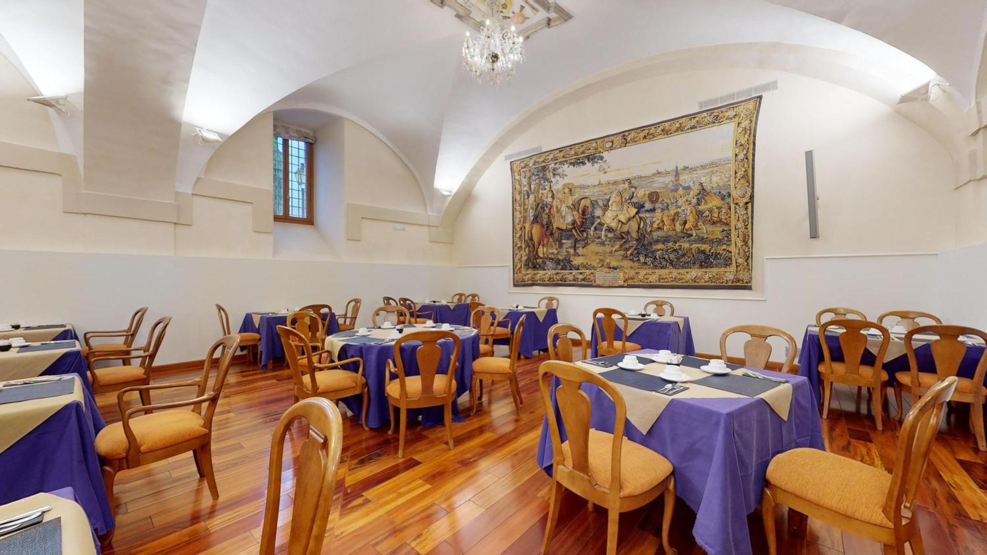 Azz Penafiel Las Claras Hotel & Spa エクステリア 写真