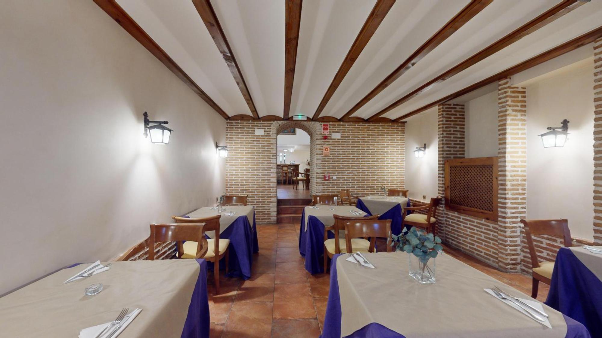 Azz Penafiel Las Claras Hotel & Spa エクステリア 写真