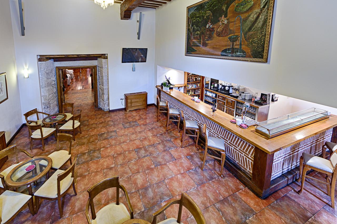 Azz Penafiel Las Claras Hotel & Spa エクステリア 写真